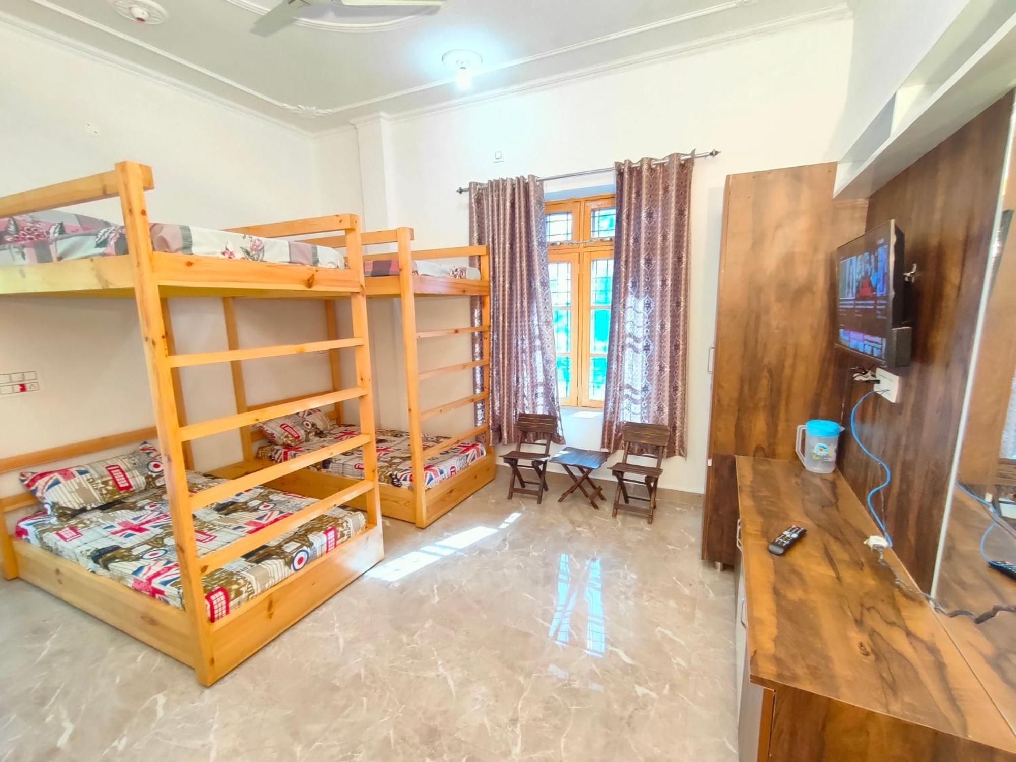 Travelodge Homestay Bir  Luaran gambar